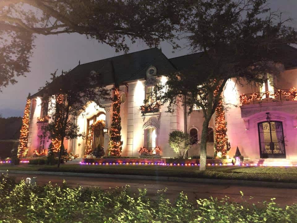 commercial Christmas light installation Metairie